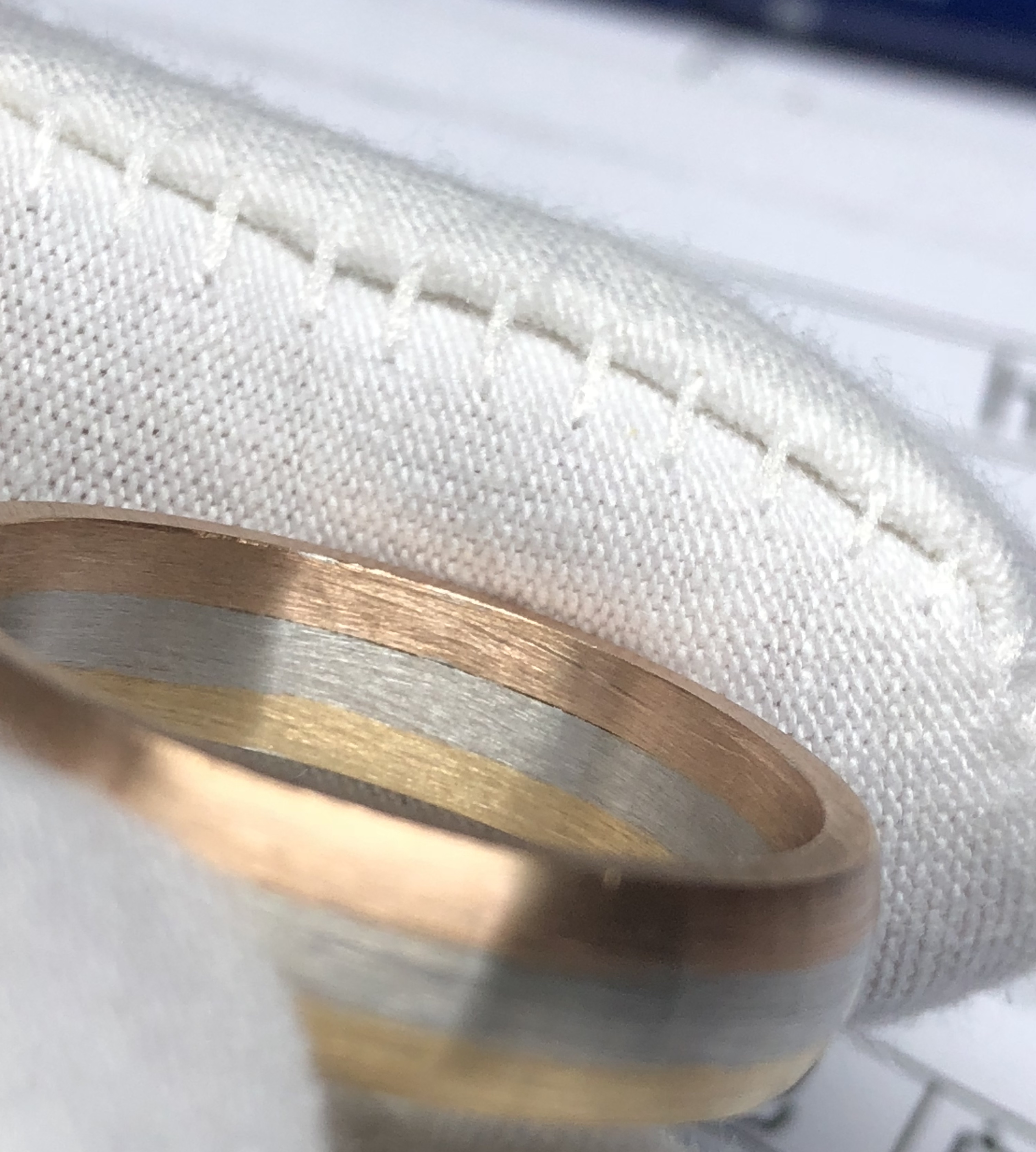 Gold jewellery metal