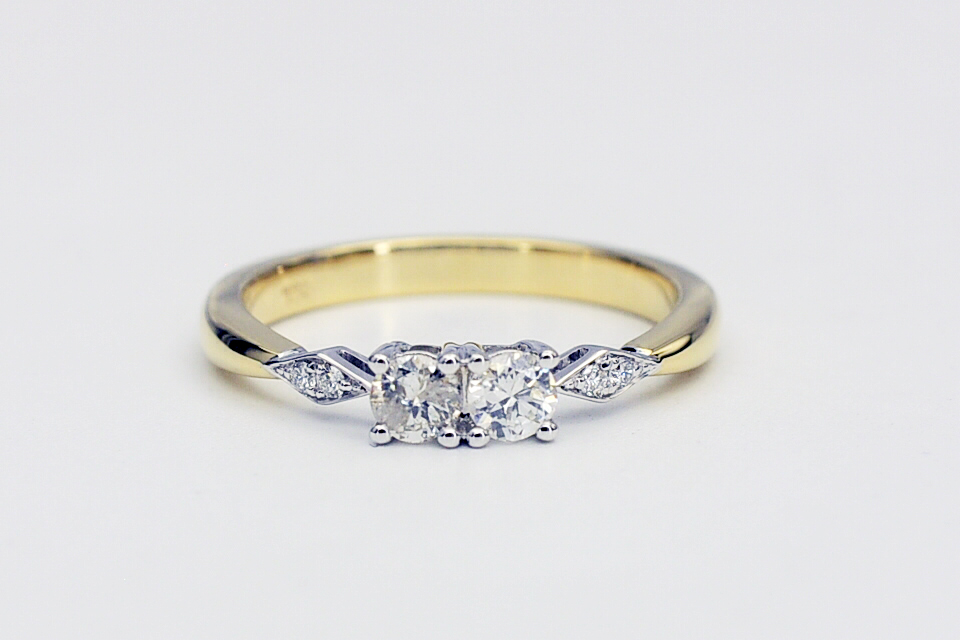 Two-tone diamond accent ring